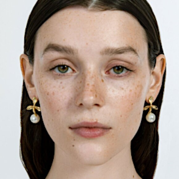 NEW ~ Anthropologie Shashi "Fiorina" Pearl Flower Earrings - Picture 10 of 13